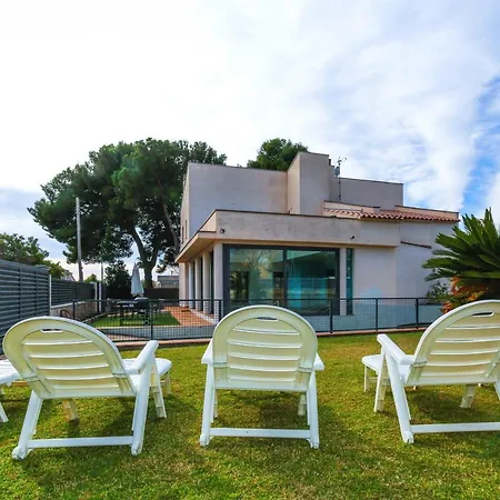 Girasol Piscina Climatizada Planet Costa Dorada Villa